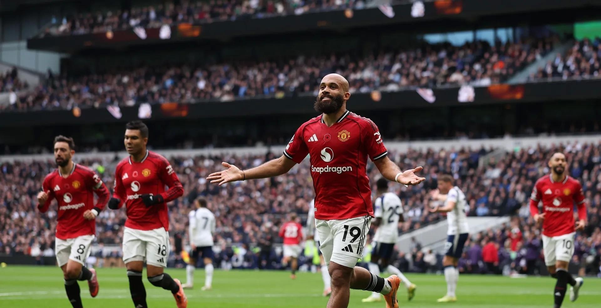 英超 曼联主场遭遇热刺强袭