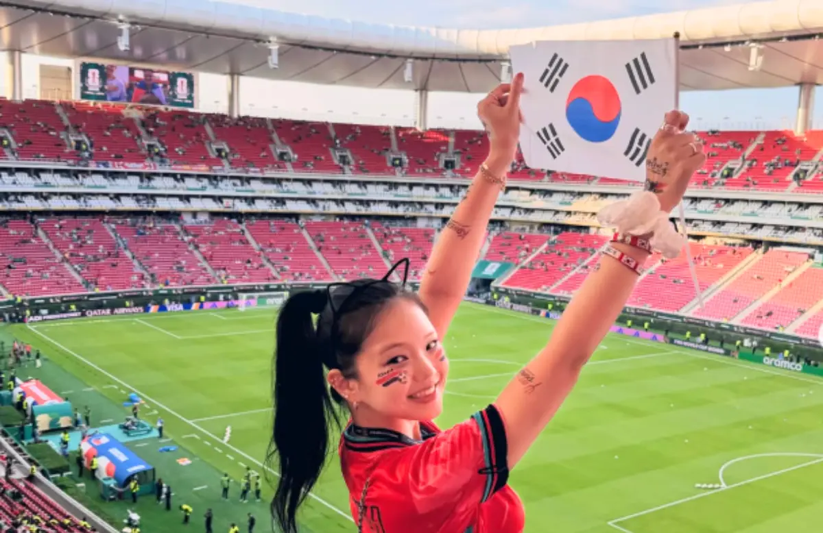 世界杯 墨西哥球迷歧视韩国网红后道歉