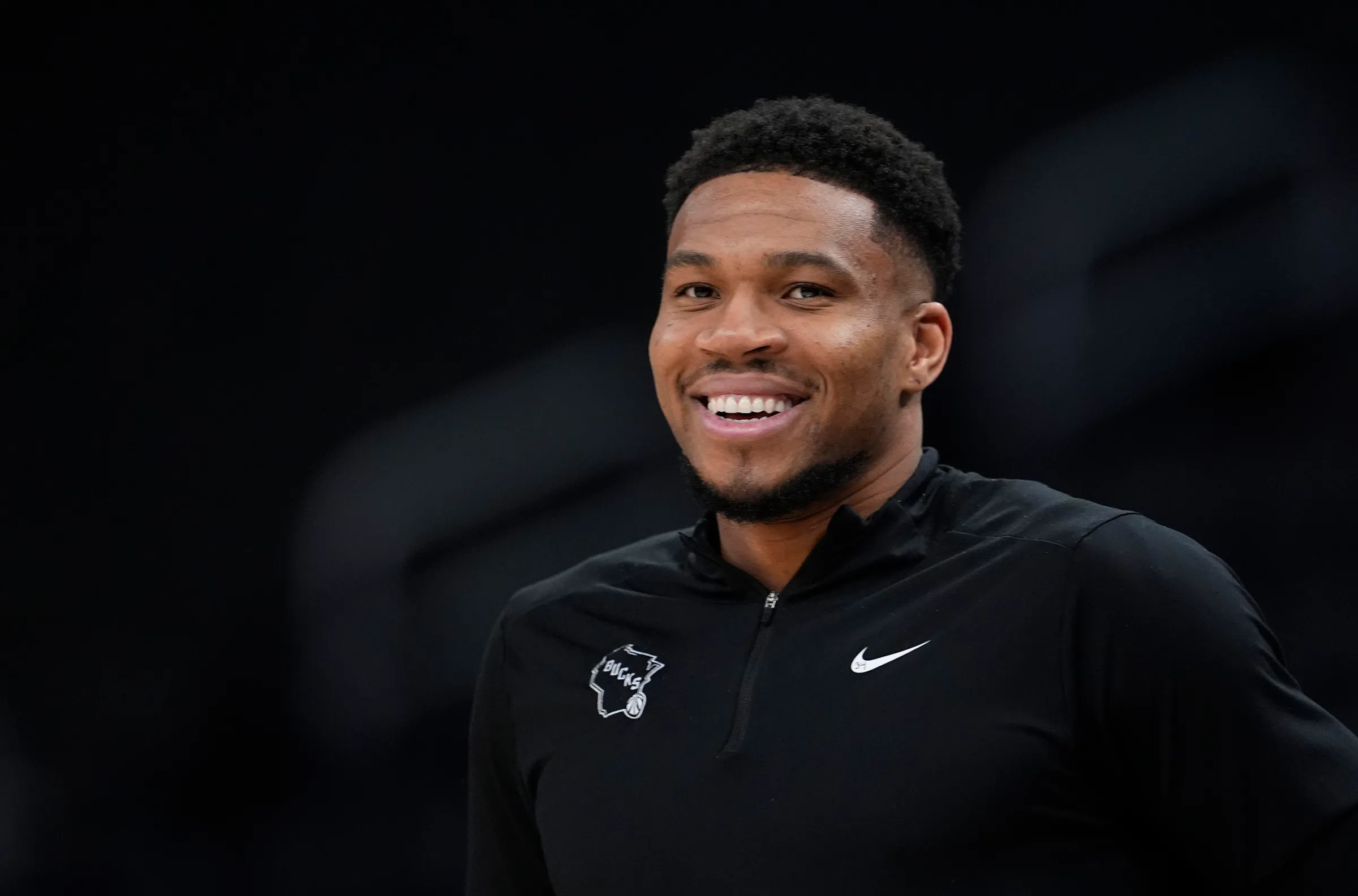 NBA 雄鹿将字母哥交易至热火换来希罗